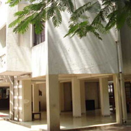 Meru Pune Bagian luar foto