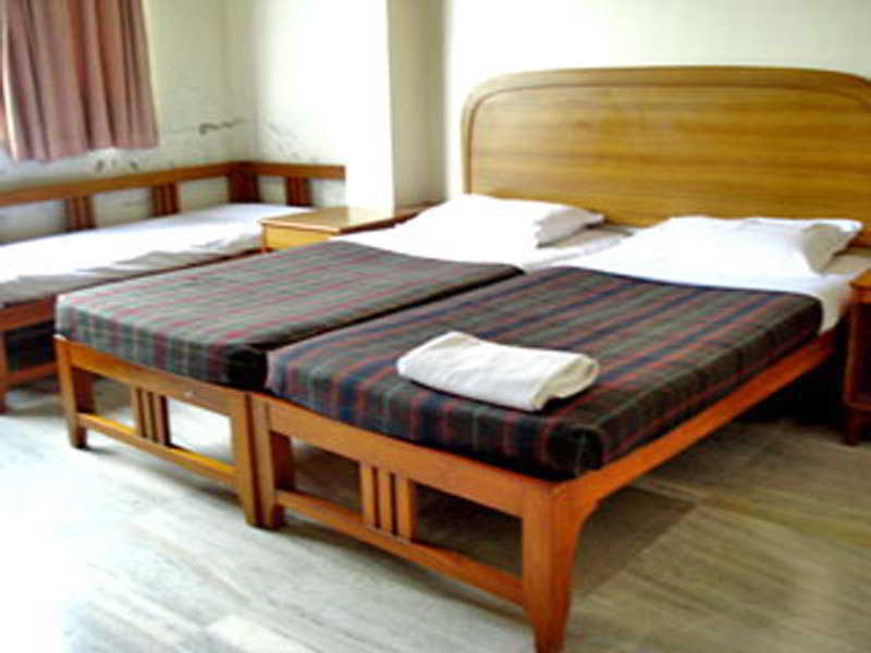 Meru Pune Bagian luar foto